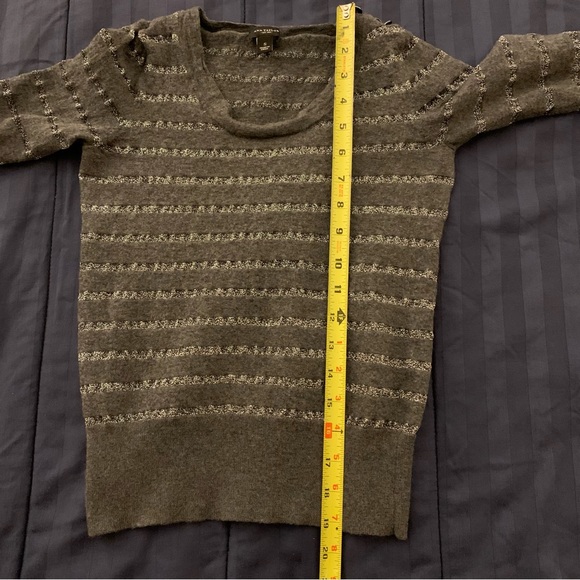 Ann Taylor Merino Wool Sparkly Metallic Striped Sweater Size Small (Fits… - Picture 6 of 8